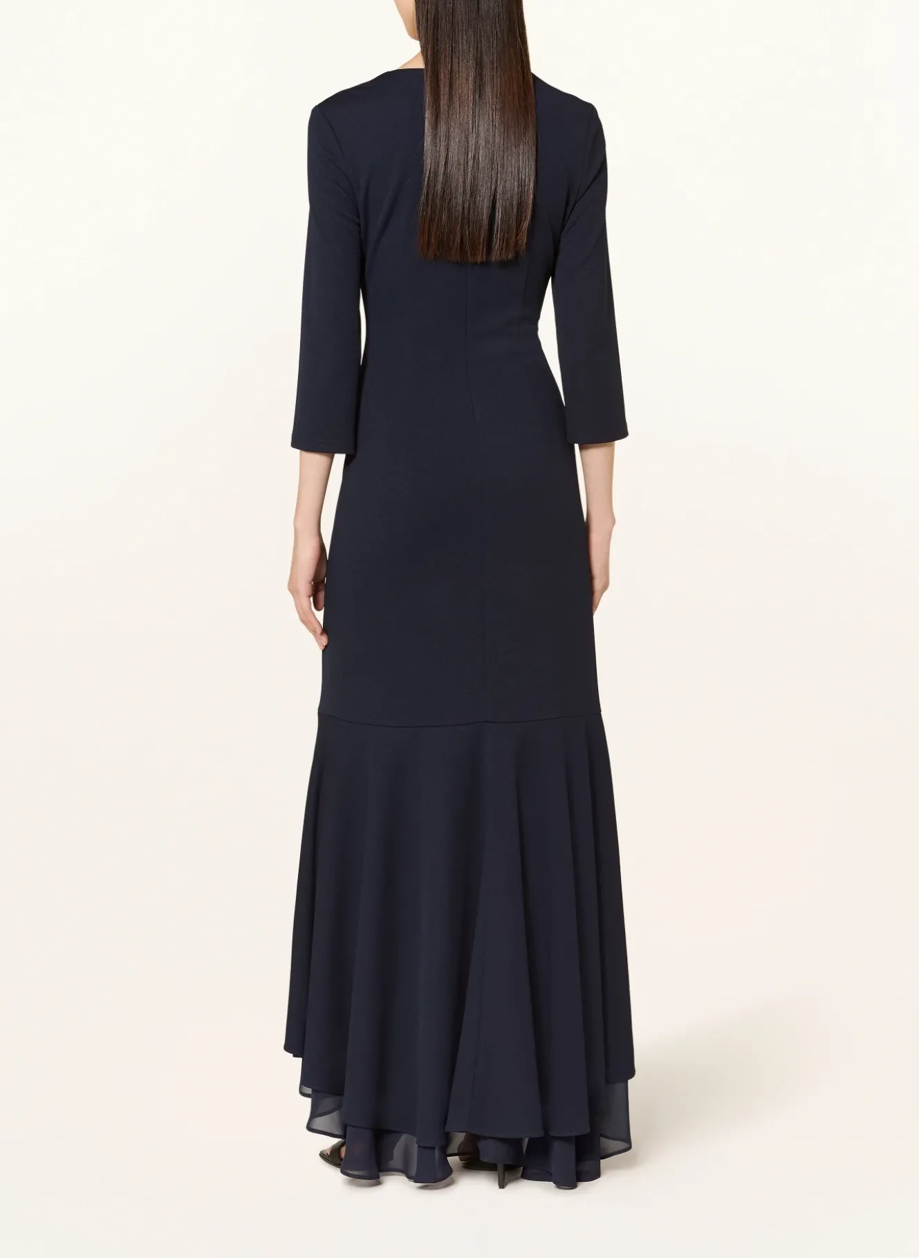 Abendkleid mit 3/4-Arm und Volants