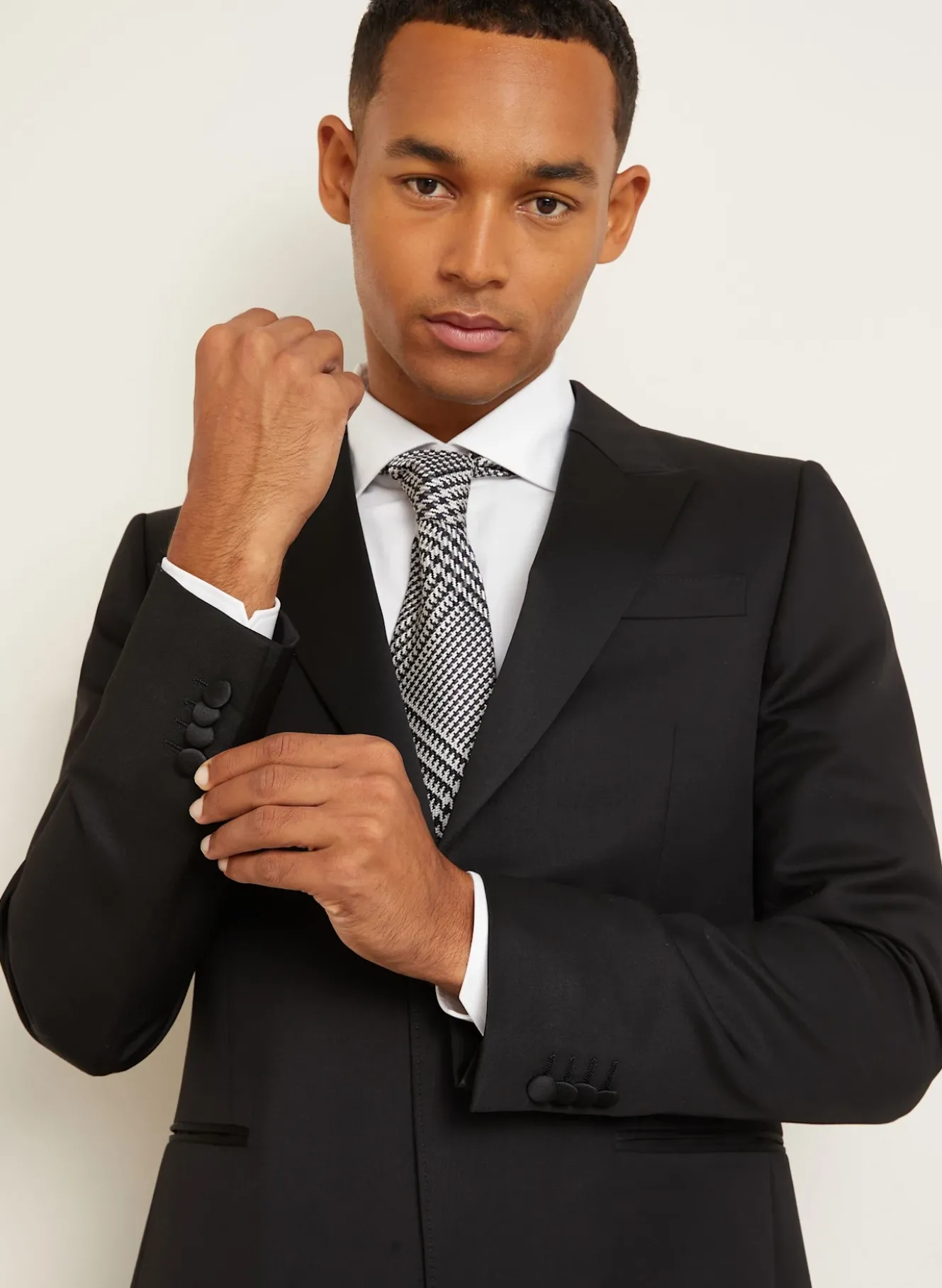 Anzug Tailored Fit
