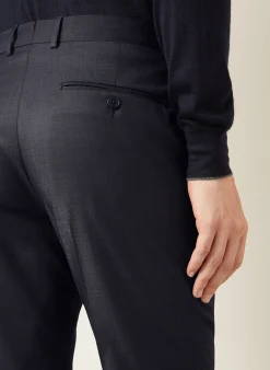 Anzug Tailored Fit