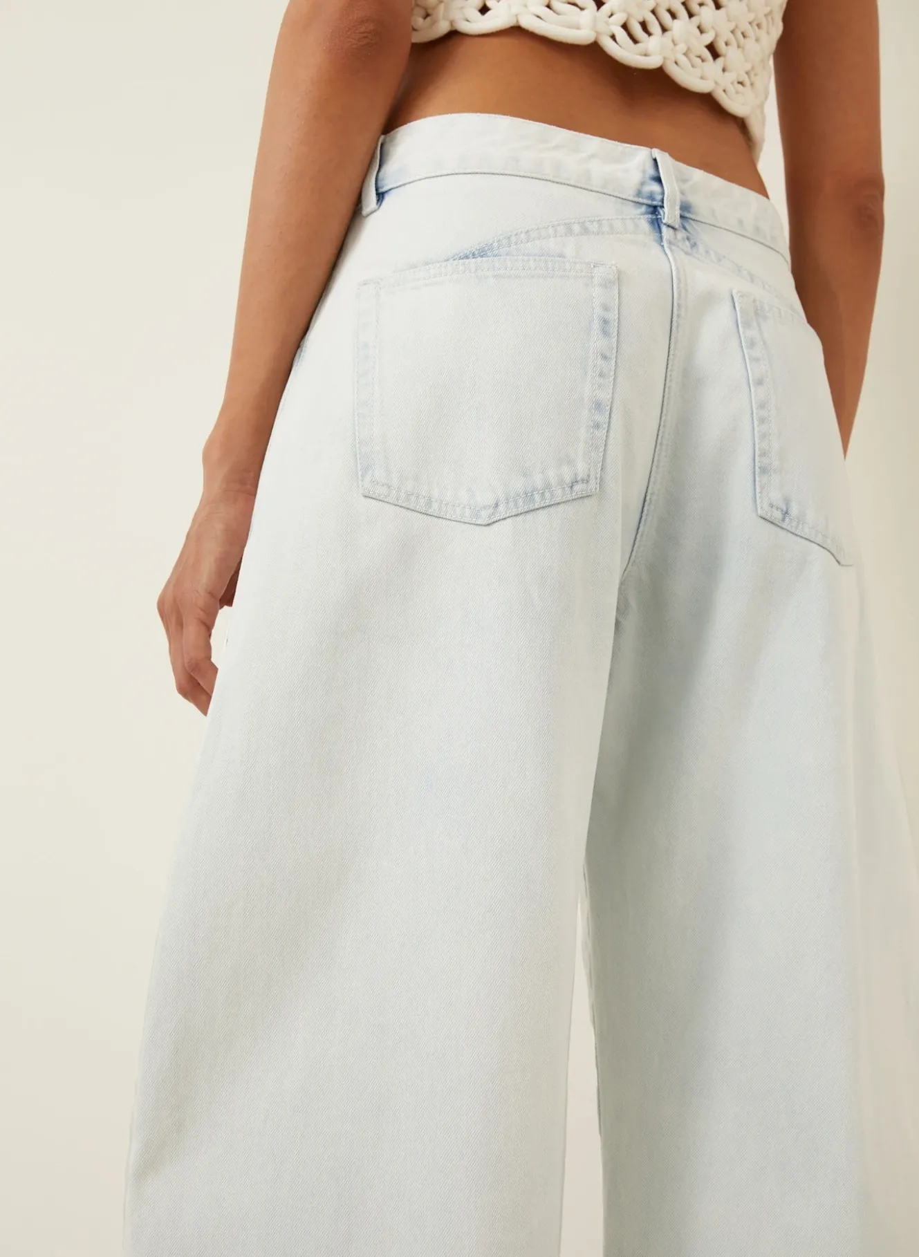 Barrel Jeans