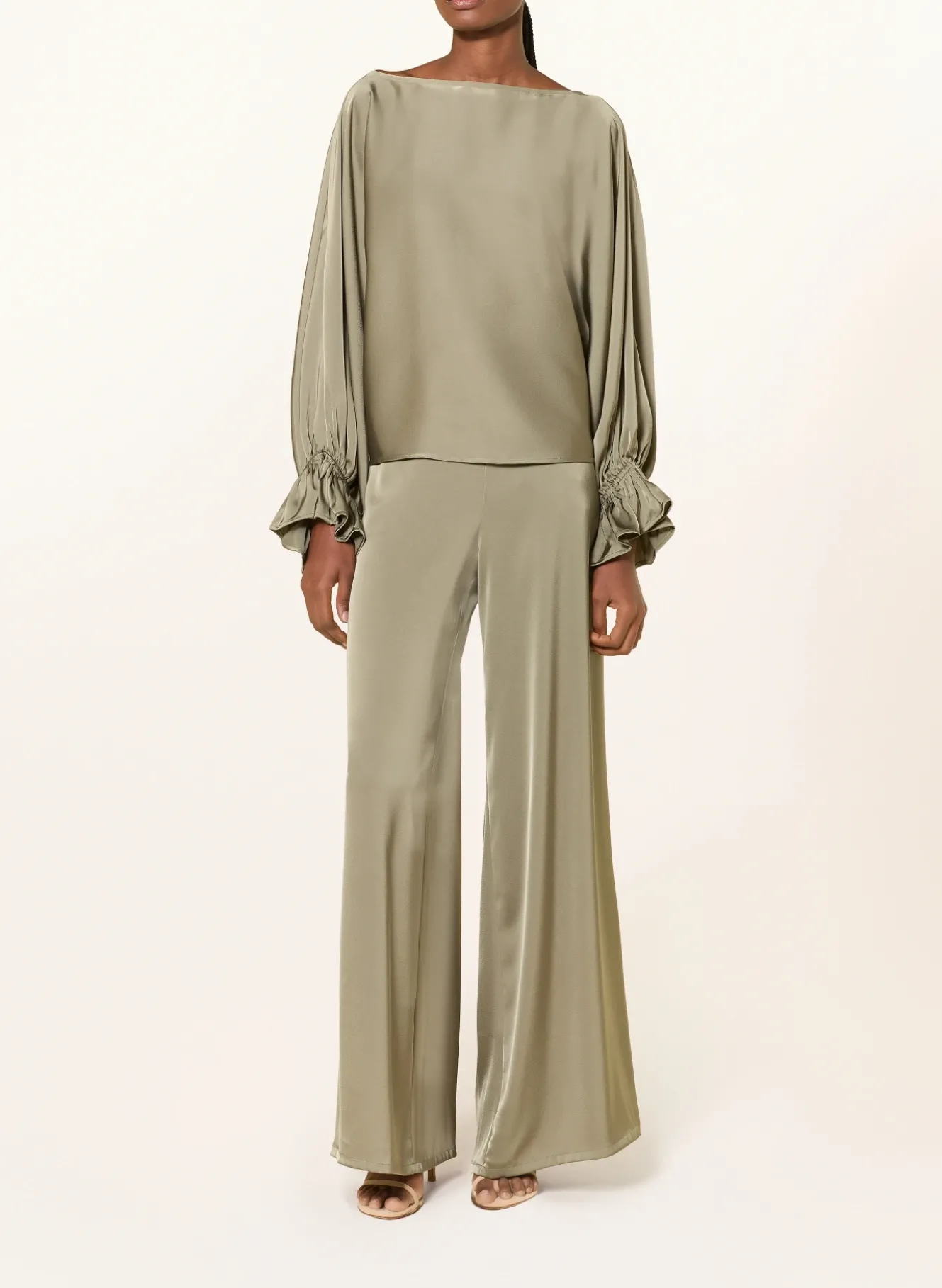 Blusenshirt aus Satin mit Volants
