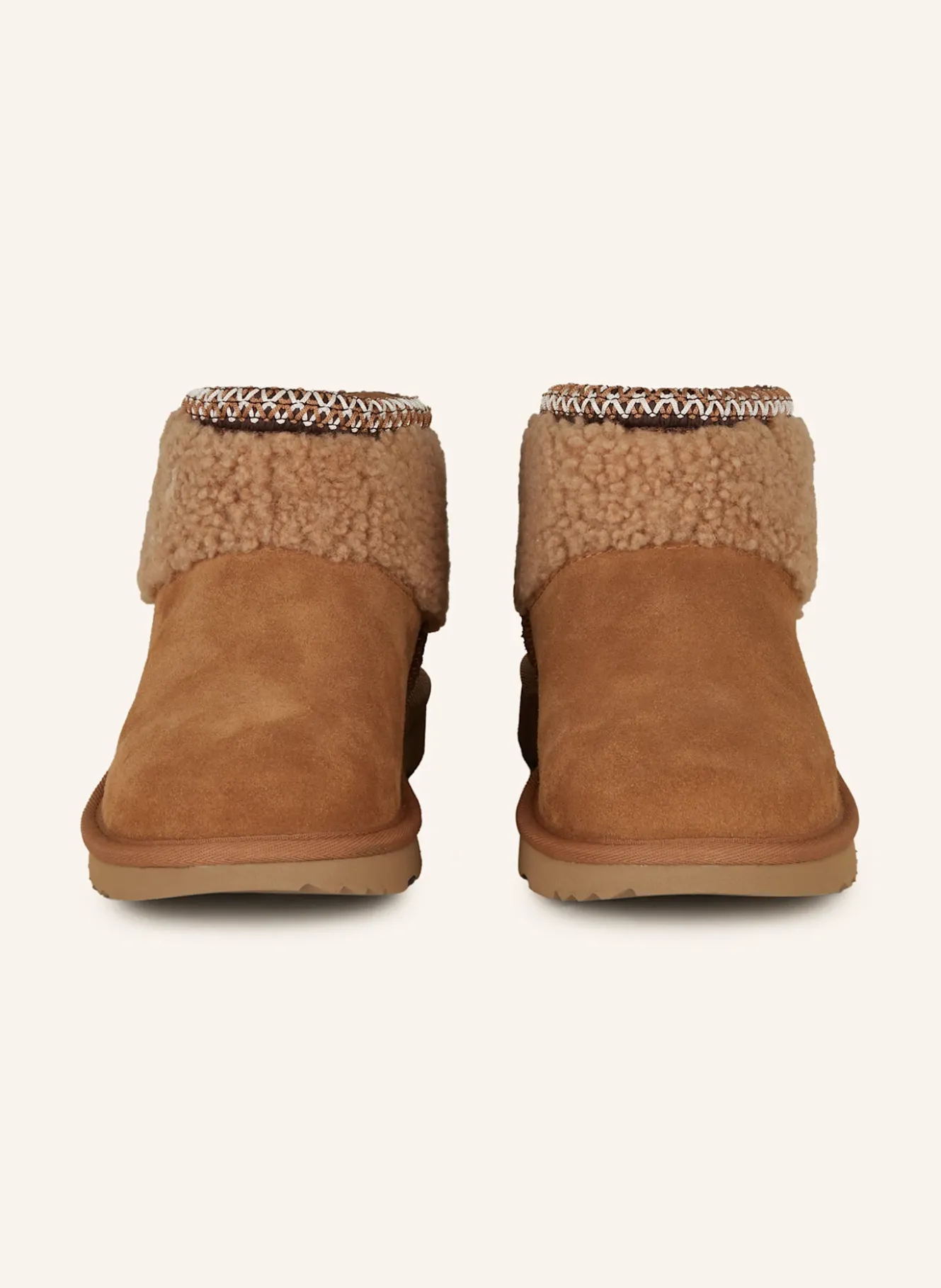 Boots CLASSIC ULTRA MINI CURLY
