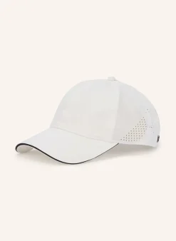 Cap LACH-TENNIS-On-COURT