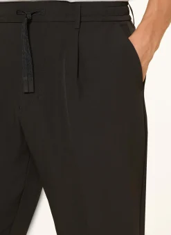 Chino T_CONVERT-PLEAT Tapered Fit