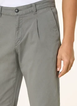 Chino Tapered Fit