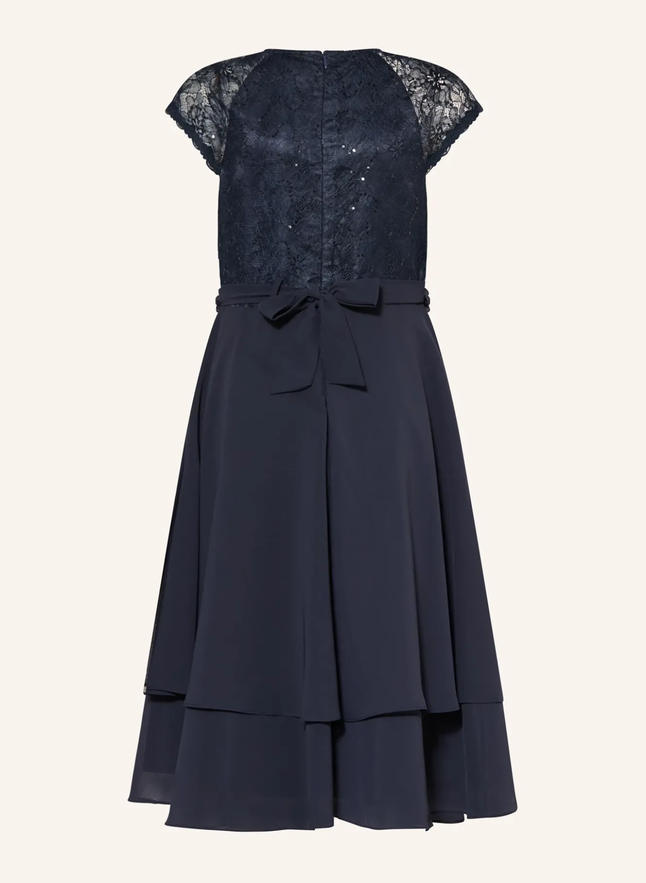Cocktailkleid im Materialmix mit Pailletten und Schmuckperlen
