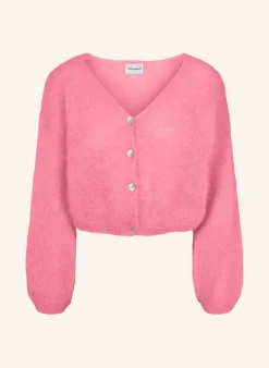 Cropped Cornelia