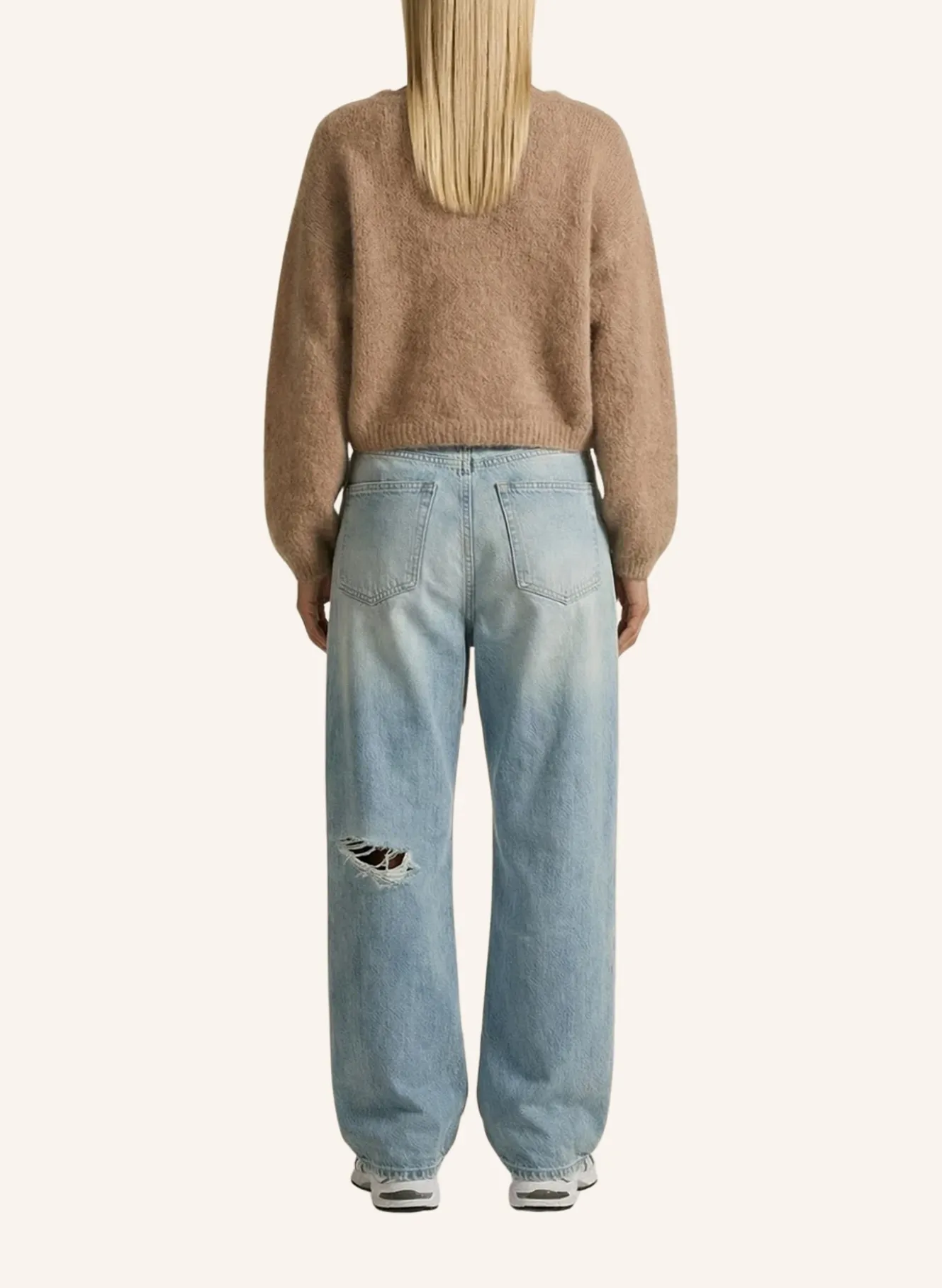 Cropped Cornelia
