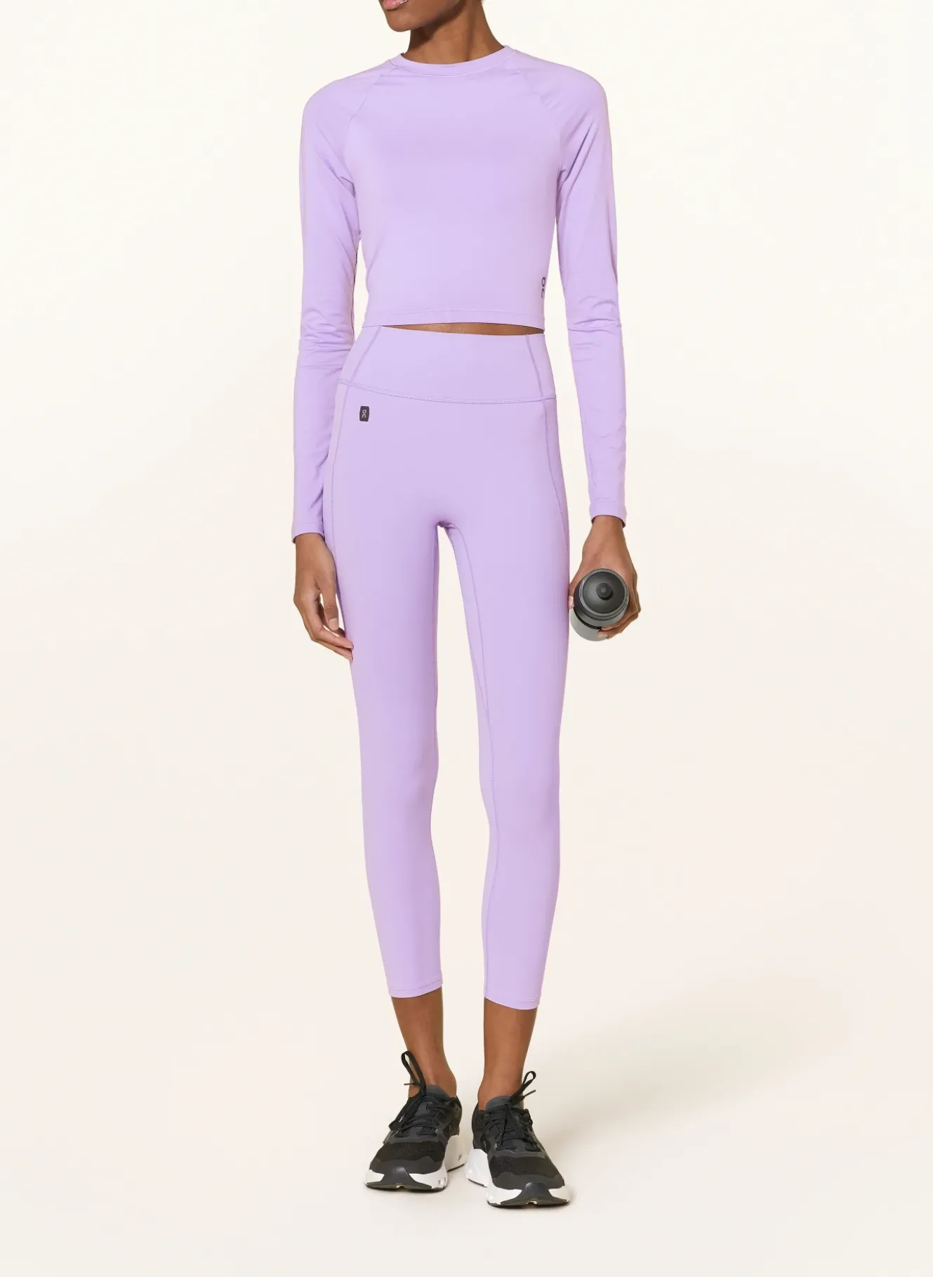 Cropped-Longsleeve STUDIO