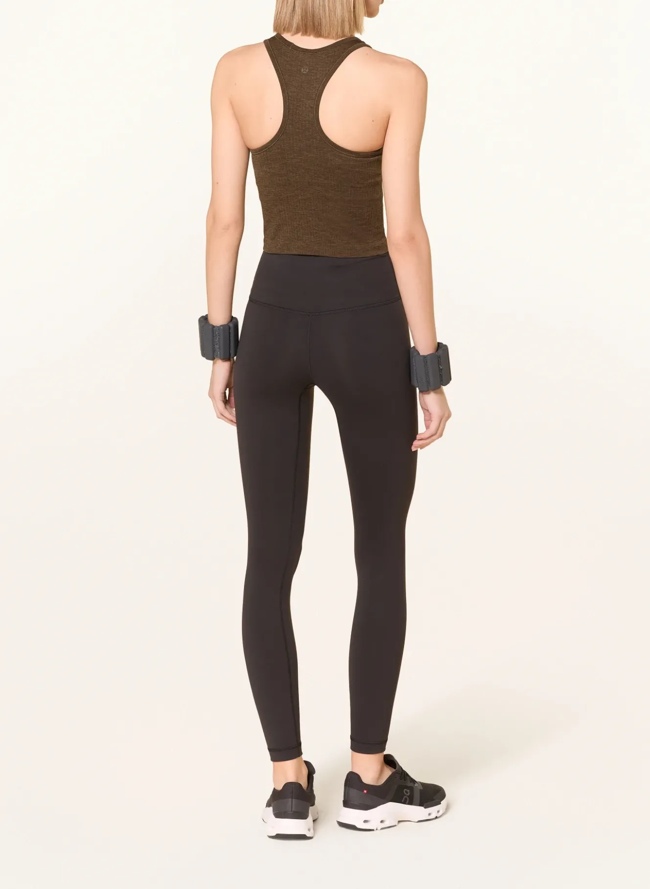 Cropped-Top EBB TO STREET