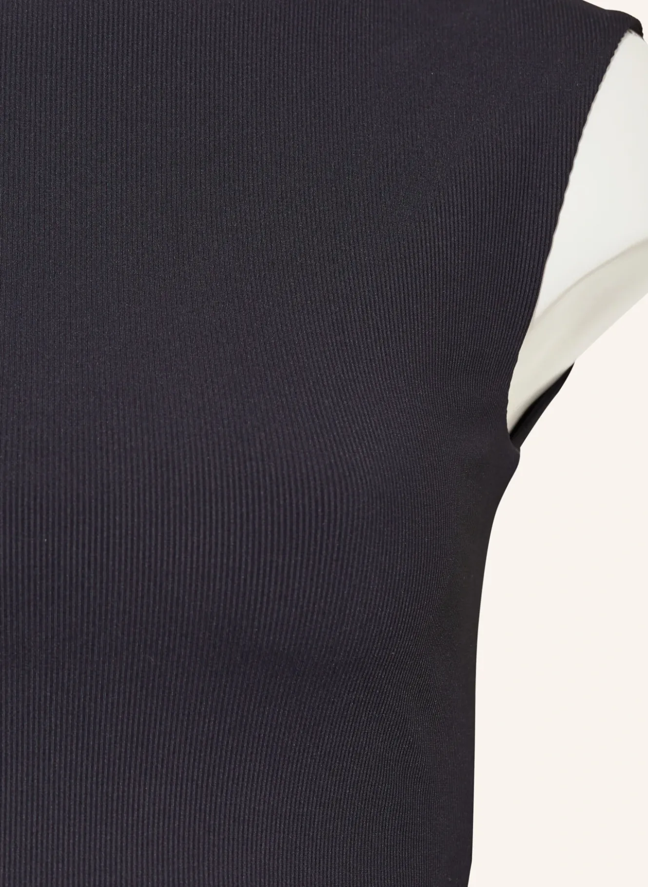 Cropped-Top SEA