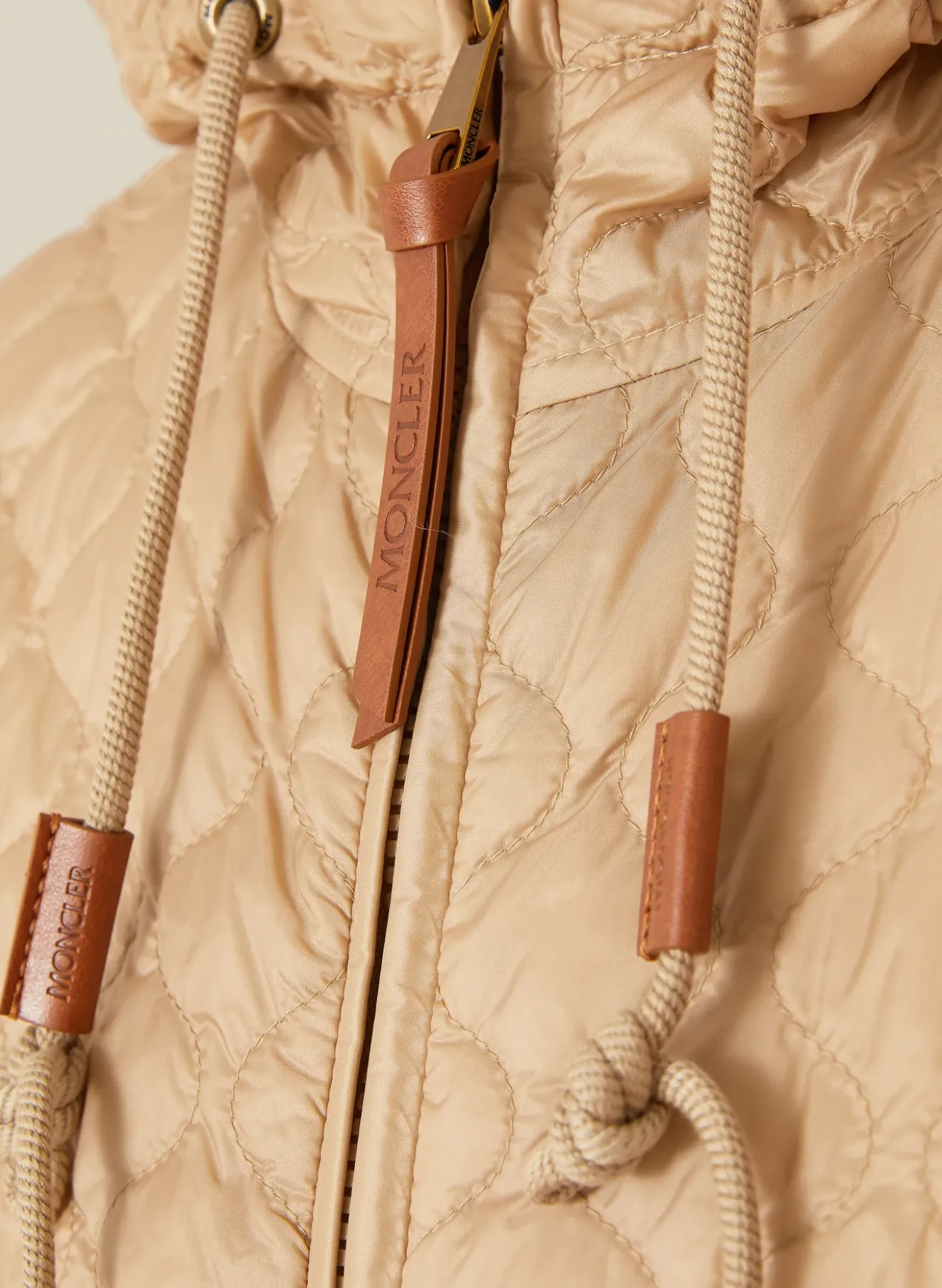 Daunenjacke ARUM