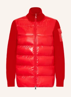 Daunenjacke im Materialmix