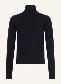 Daunenjacke im Materialmix