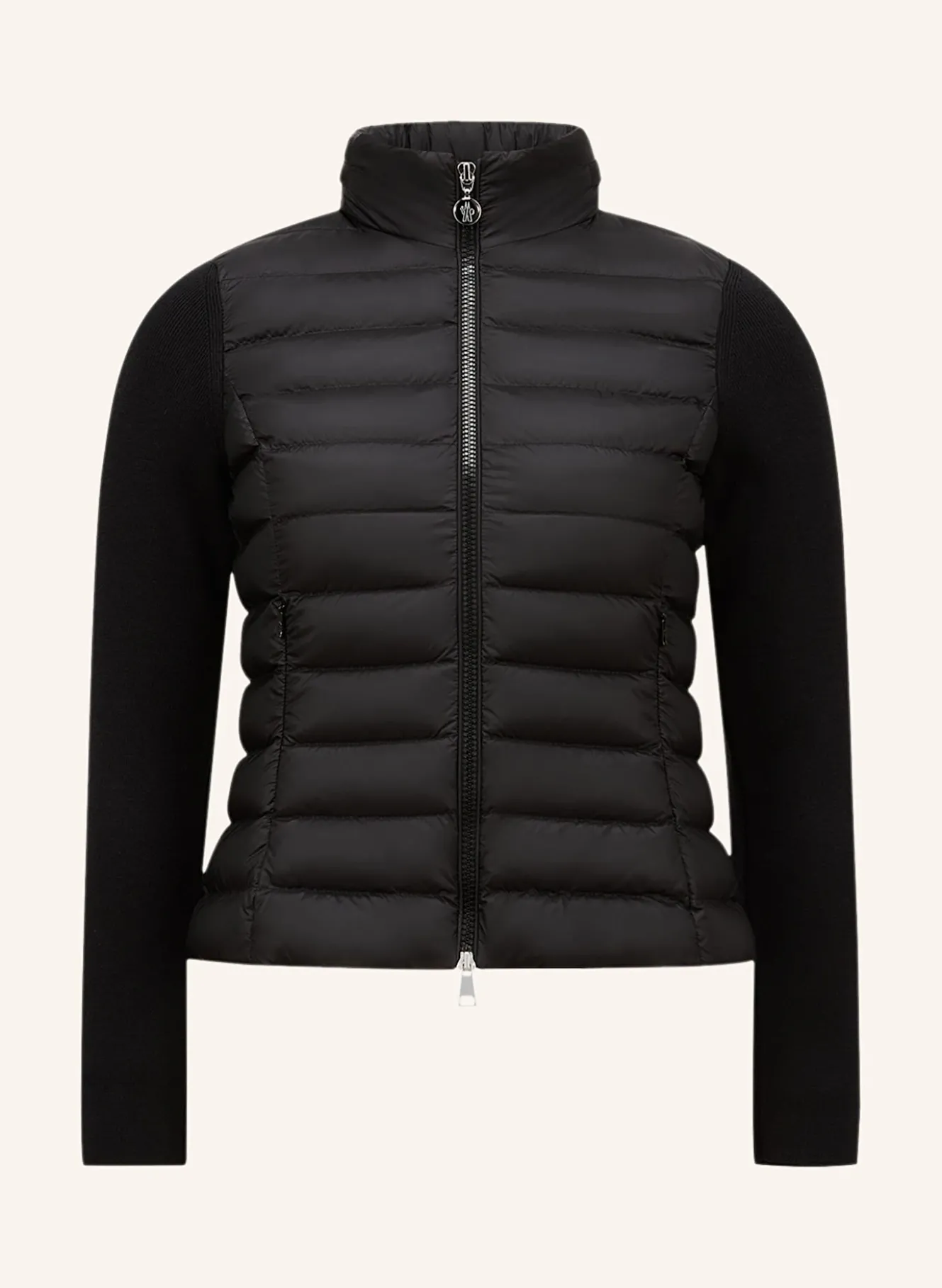 Daunenjacke im Materialmix