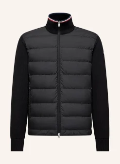Daunenjacke im Materialmix