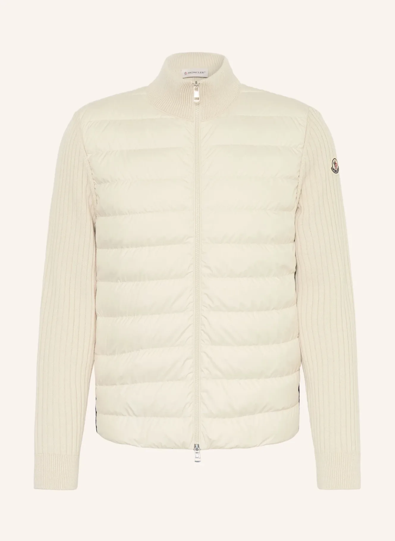 Daunenjacke im Materialmix