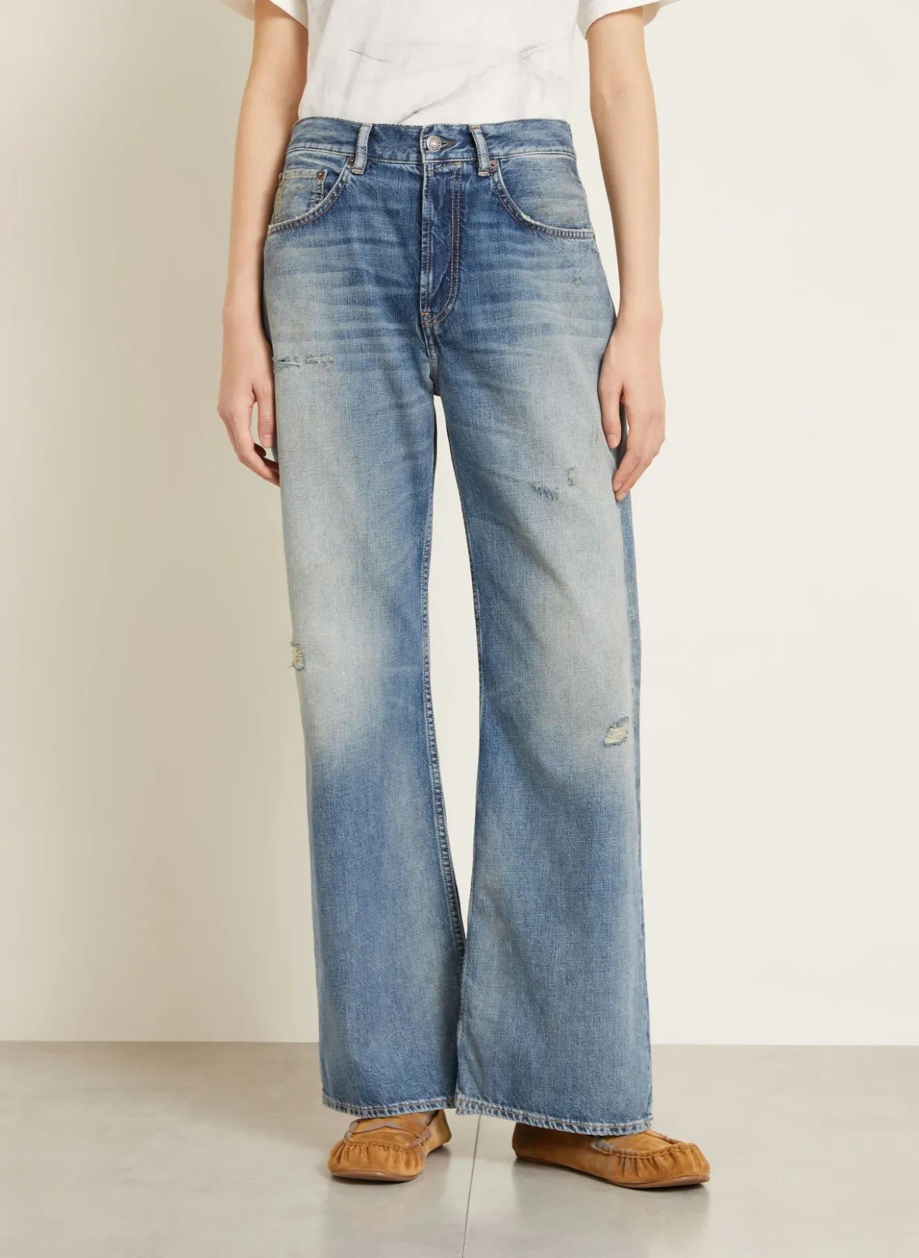 Destroyed Jeans