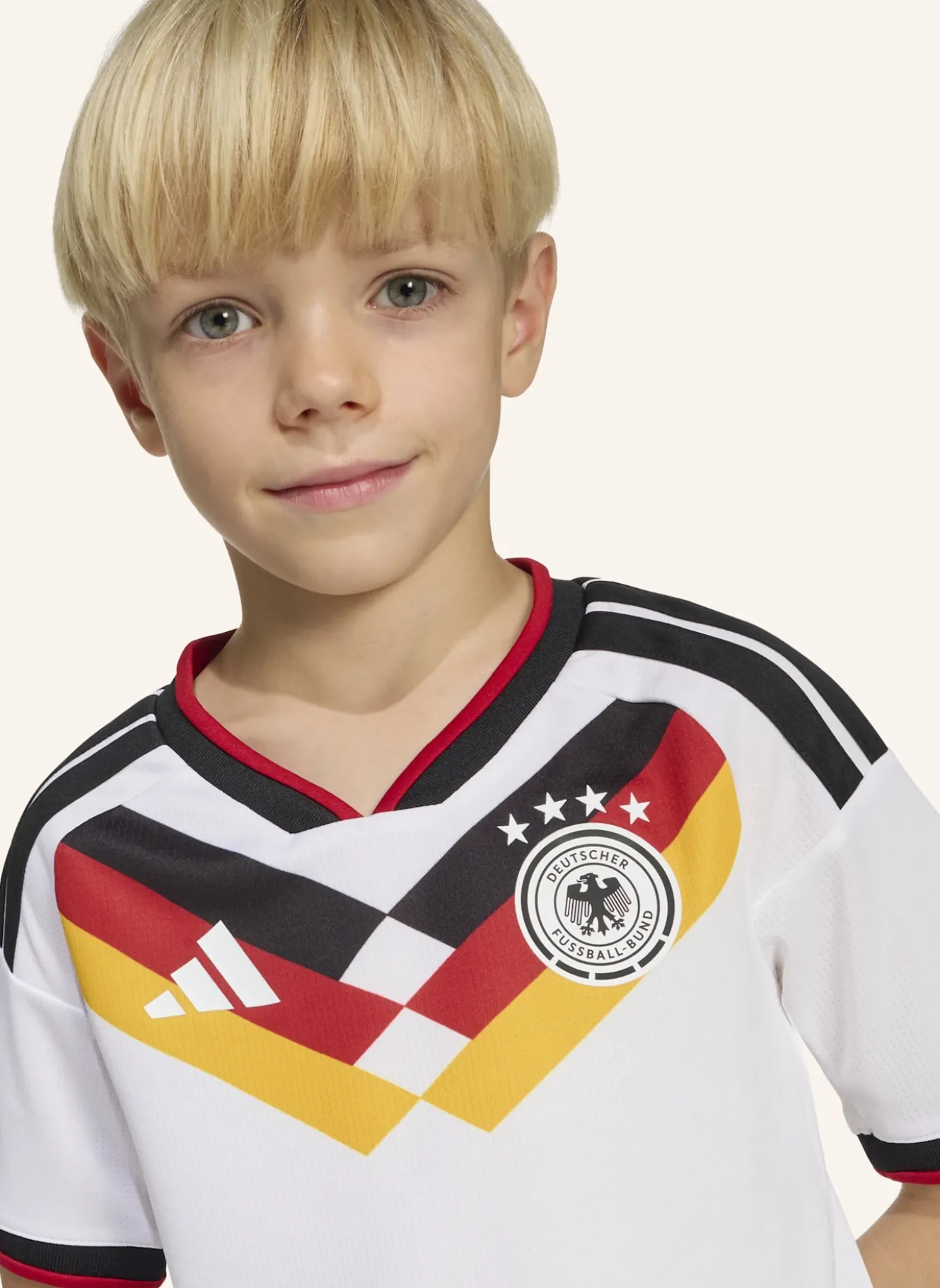 DEUTSCHLAND 26 KIDS HEIMAUSRÜSTUNG