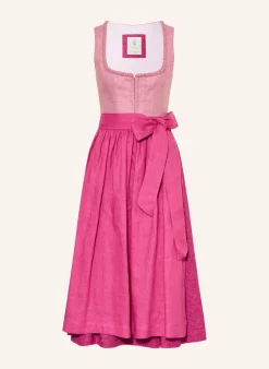 Dirndl im Materialmix