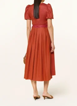 Dirndl LAURA aus Leinen