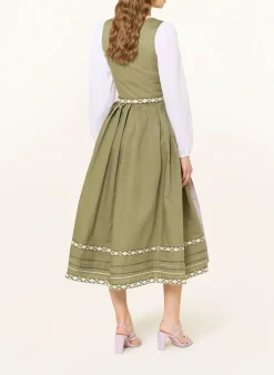 Dirndl mit Leinen