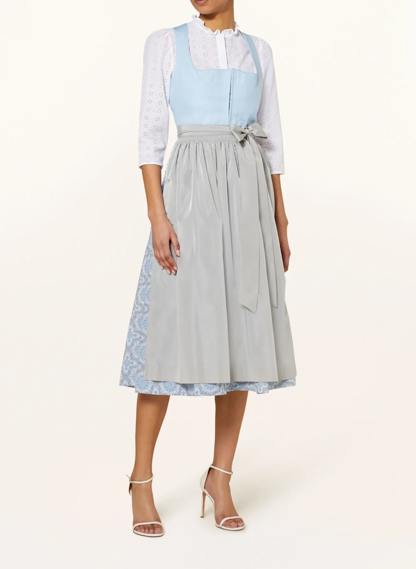 Dirndl mit Leinen