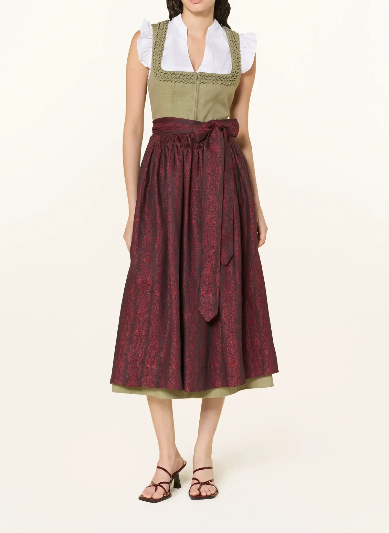 Dirndl VRENI im Materialmix mit Leinen