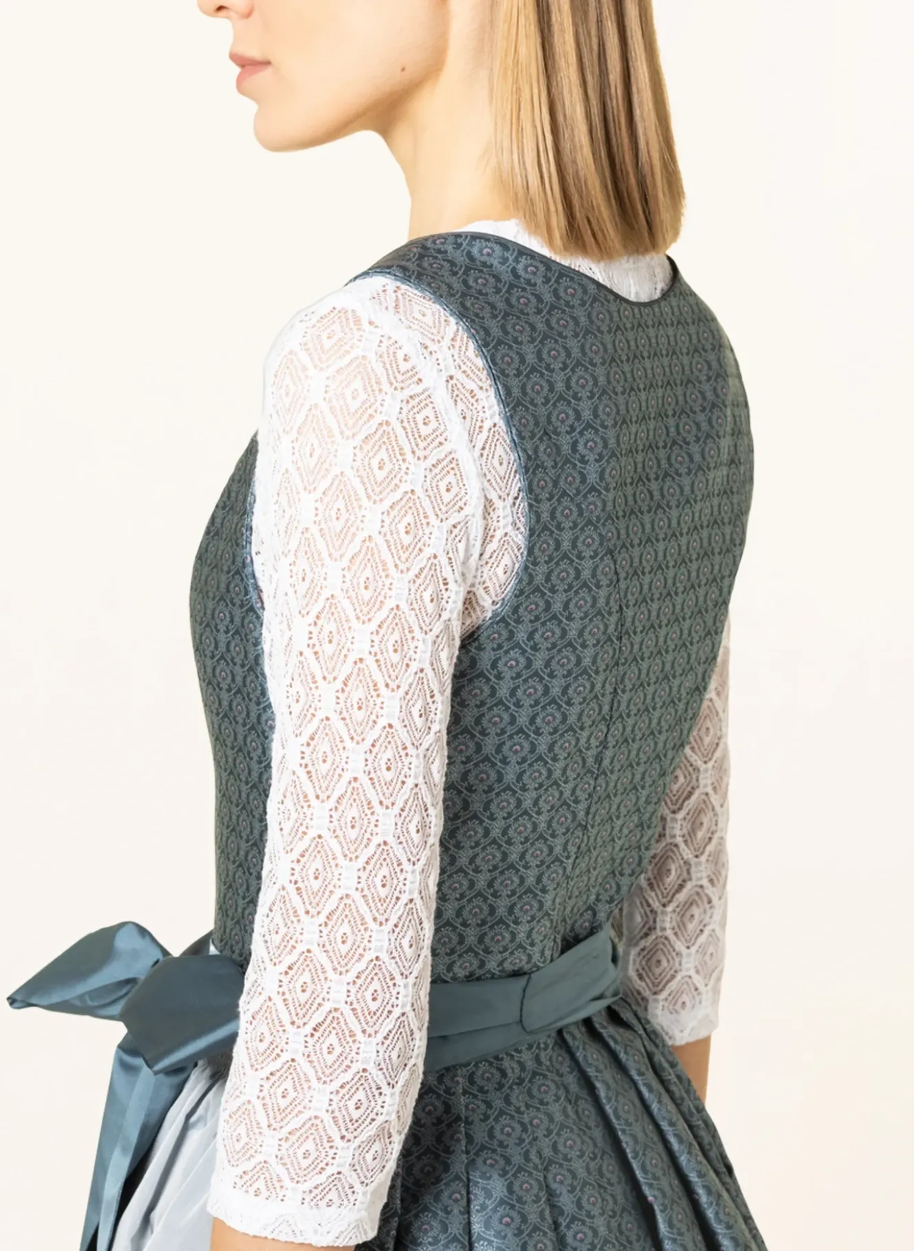 Dirndlbluse aus Spitze mit 3/4-Arm
