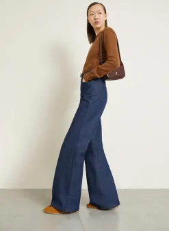 Flared Jeans
