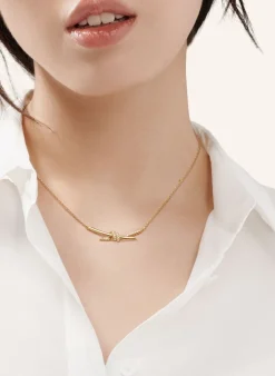 Halskette TIFFANY KNOT aus 18 Karat Gelbgold mit Diamanten im runden Brillantschliff