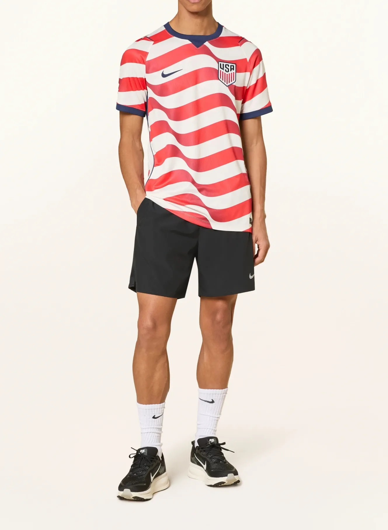 Heimtrikot USA 26