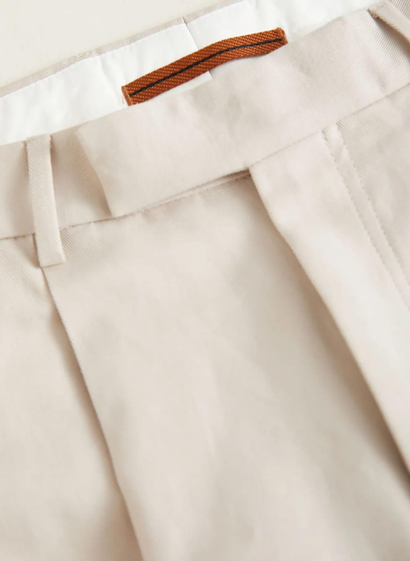 Hose Pleated Fit