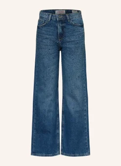 Jeans mit Schmucksteinen