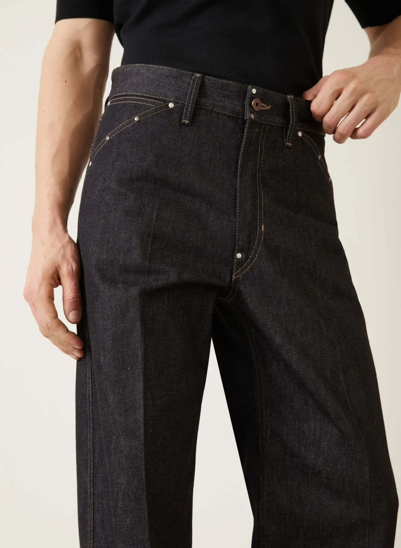 Jeans Regular Fit mit Nieten