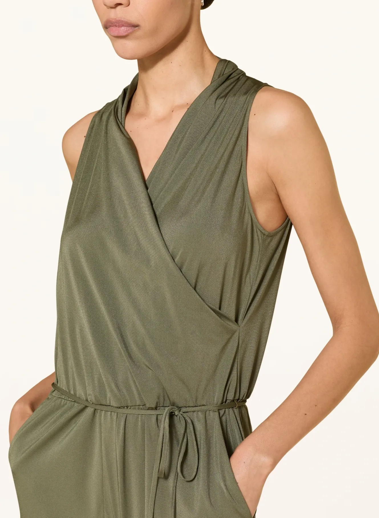Jersey-Jumpsuit in Wickeloptik