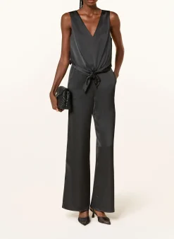 Jumpsuit aus Satin