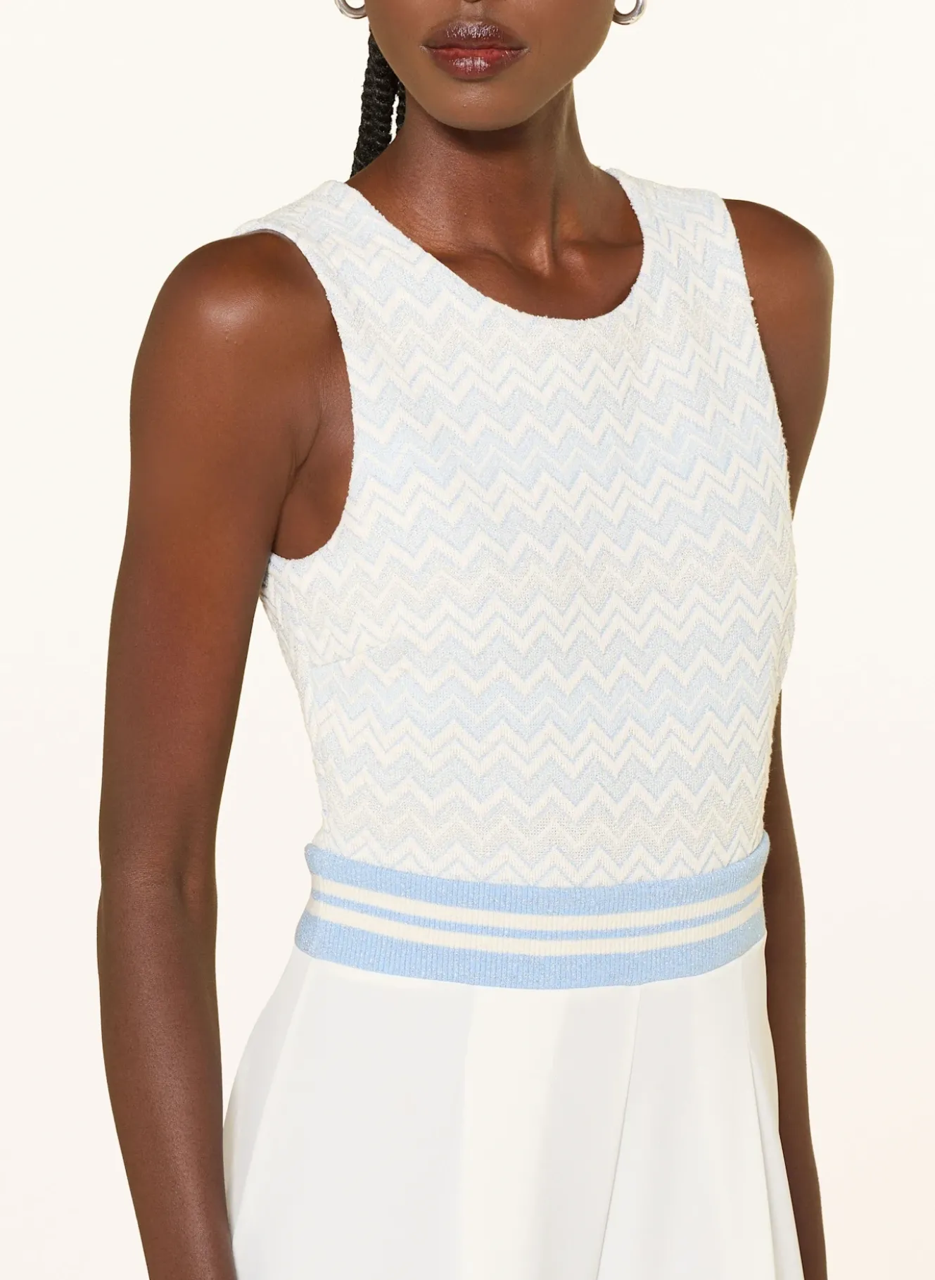 Jumpsuit im Materialmix