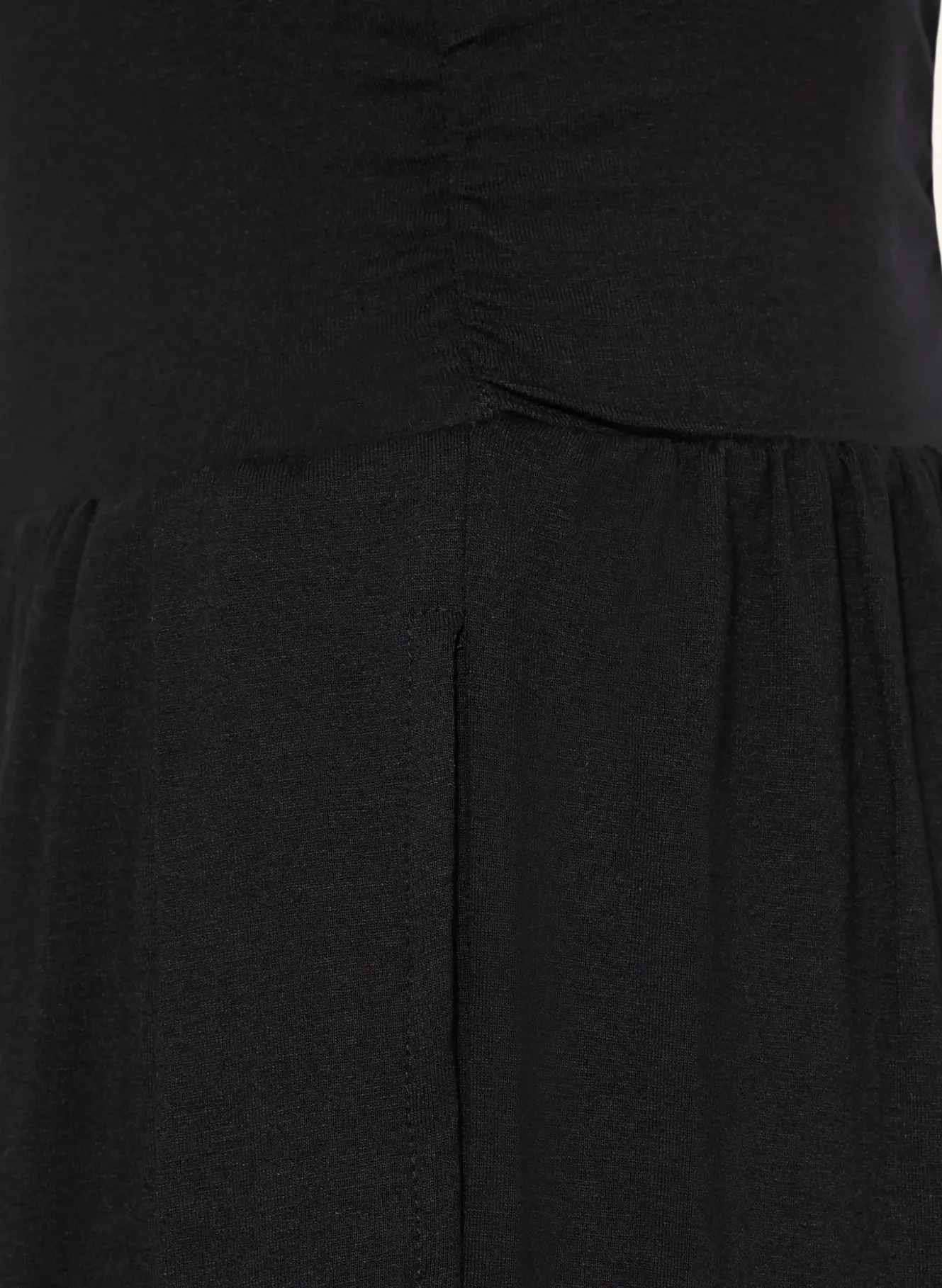Jumpsuit mit Falten