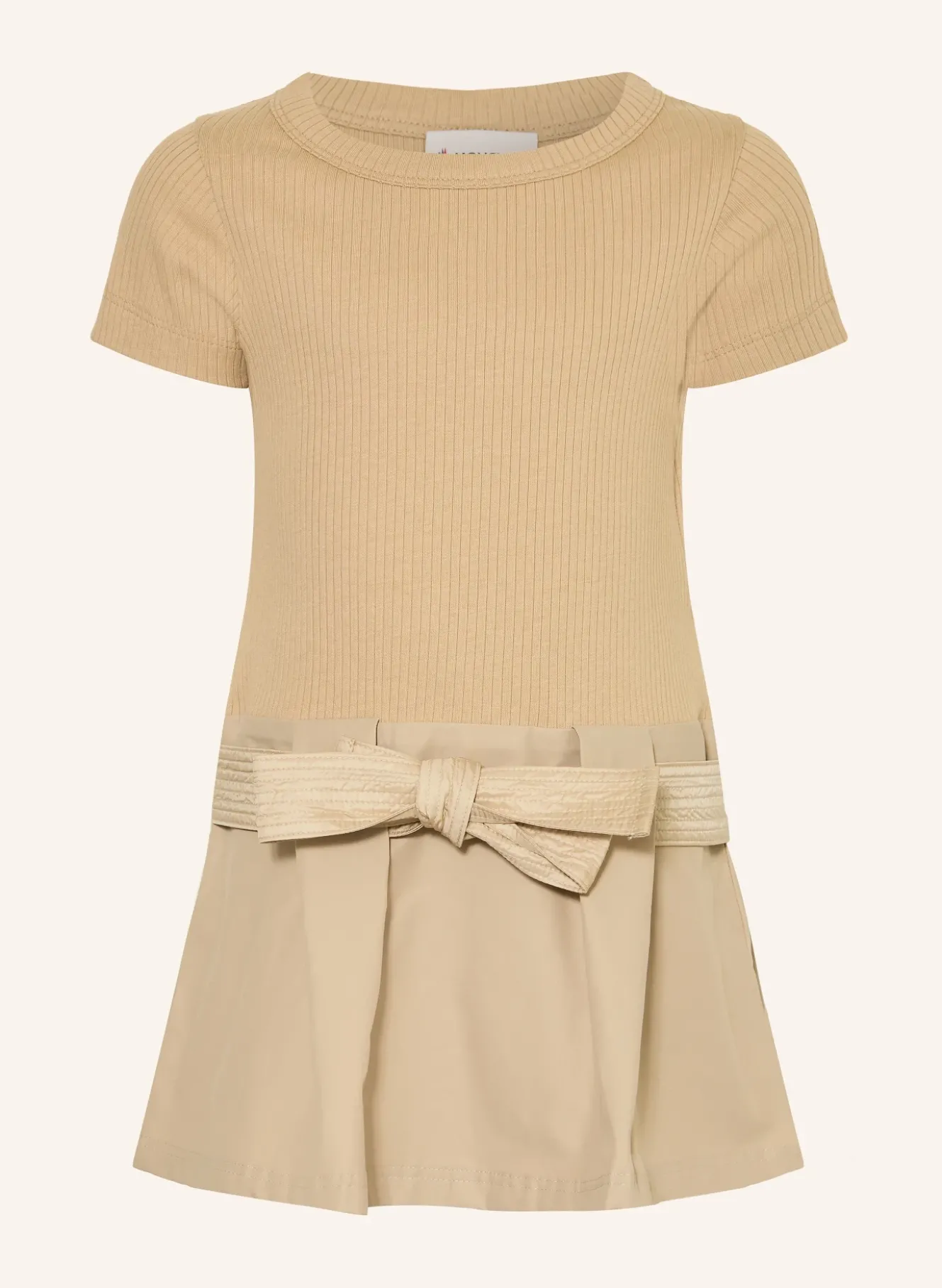 Kleid im Materialmix