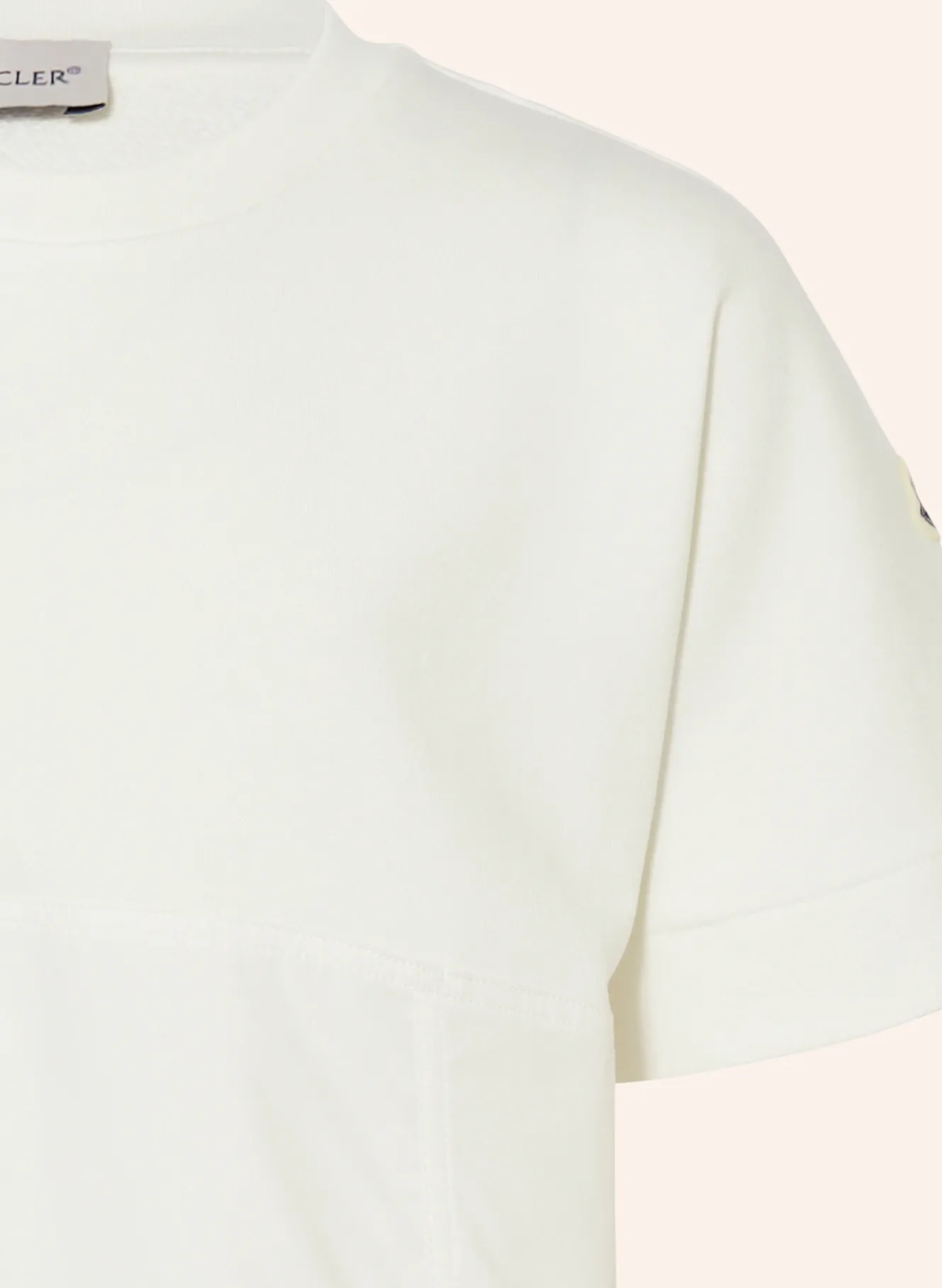 Kleid im Materialmix