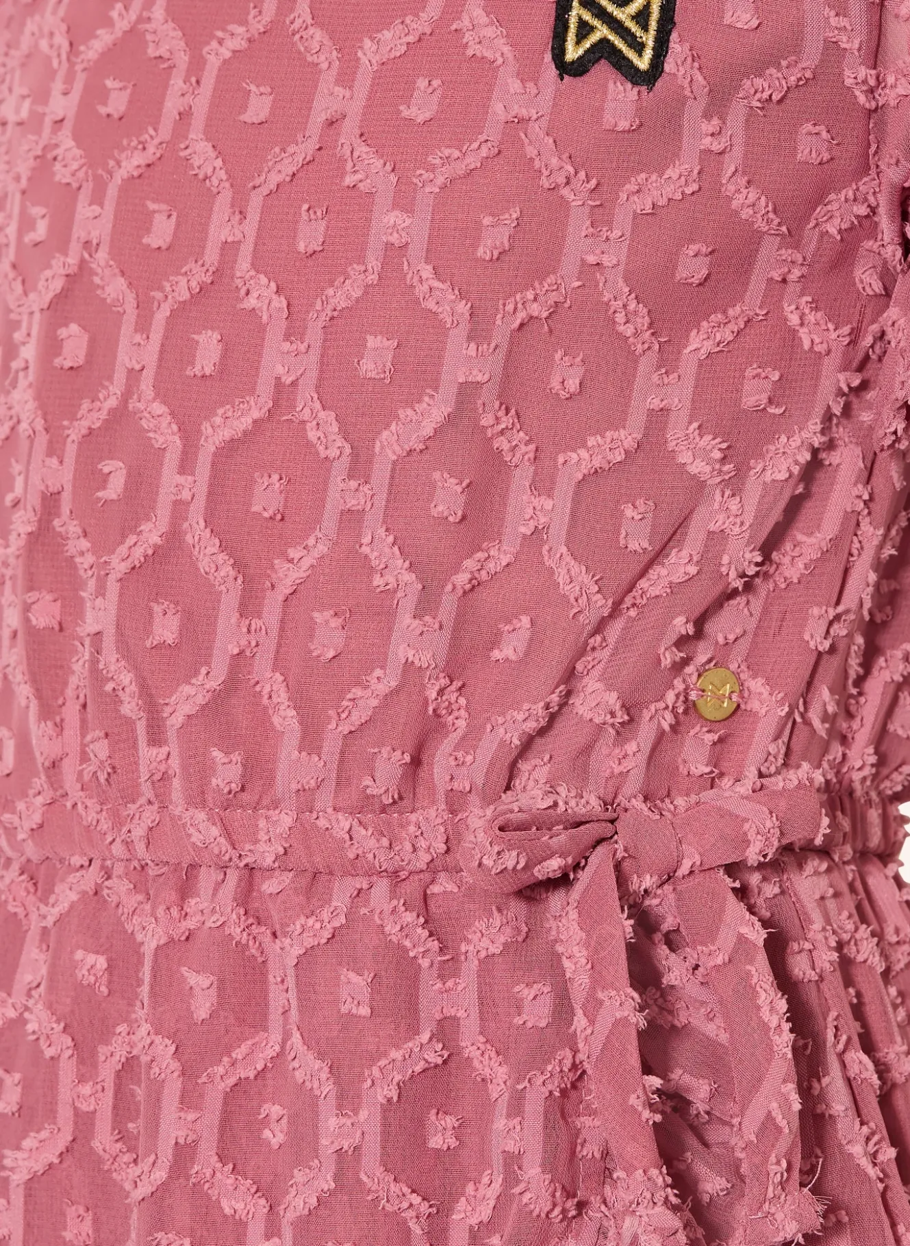 Kleid in Wickeloptik mit Rüschen