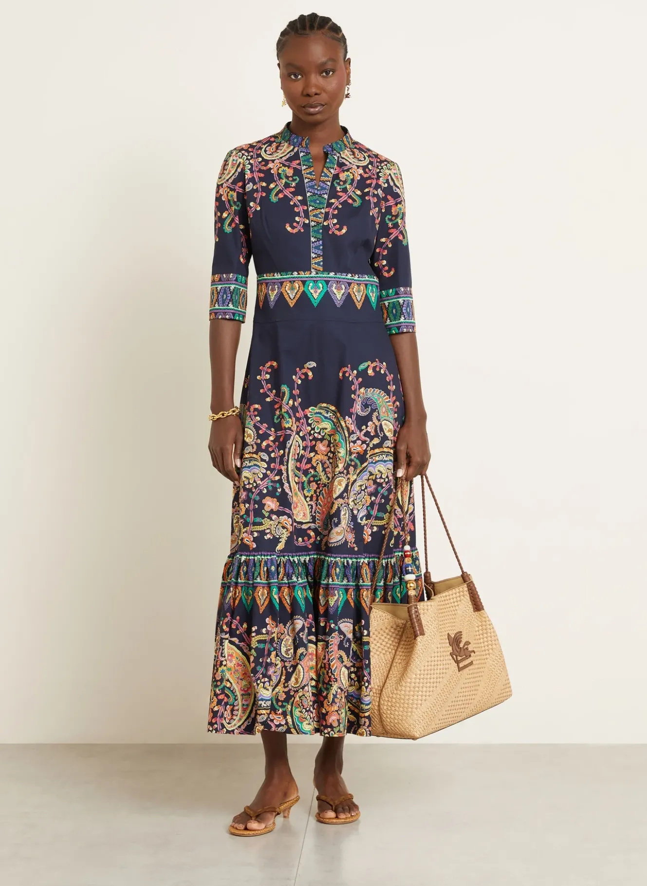 Kleid mit 3/4-Arm und Rüschen