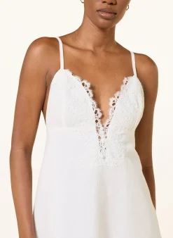 Kleid mit Leinen und Spitze