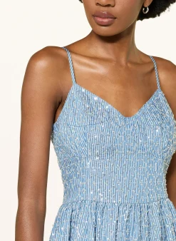 Kleid mit Pailletten und Schmuckperlen