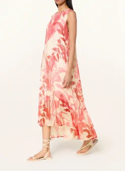 Kleid mit Rüschen