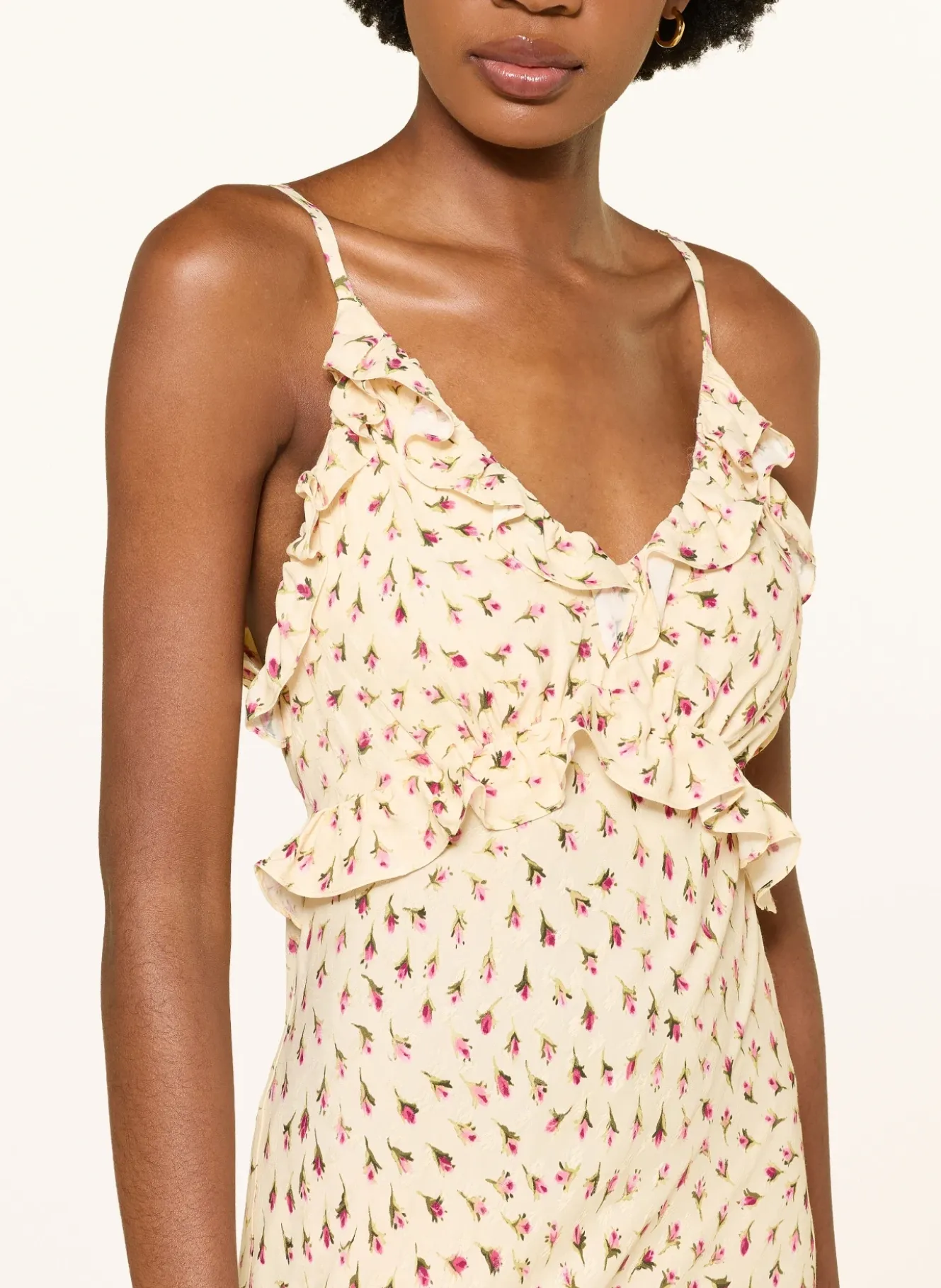 Kleid mit Rüschen