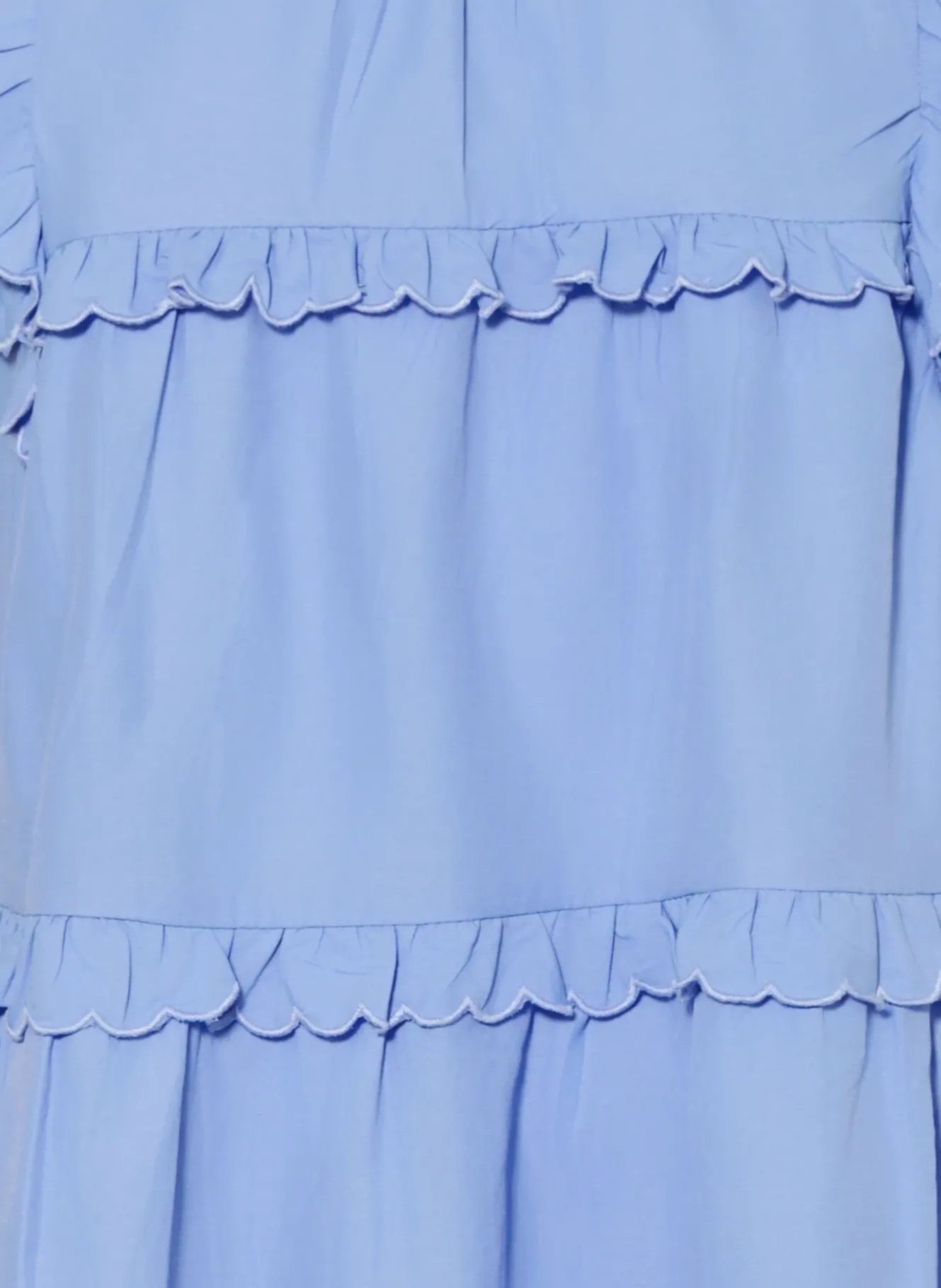 Kleid mit Rüschen