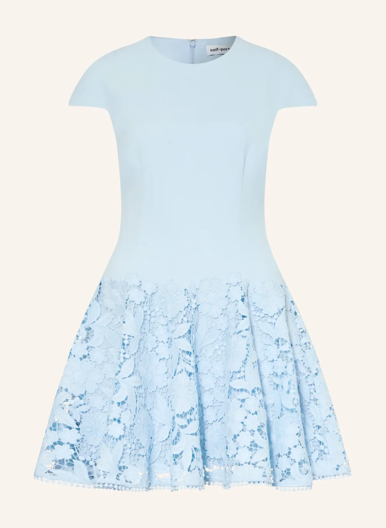 Kleid mit Spitze