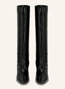 Lackstiefel